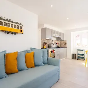 flh-ajuda-modern-apartment.hotels-lisbon-portugal.com/